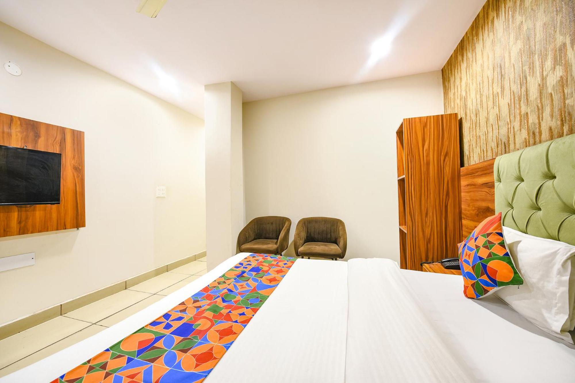 Fabhotel Orio I Ludhiana Exteriör bild